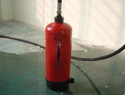 灭火器爆破 灭火器爆破